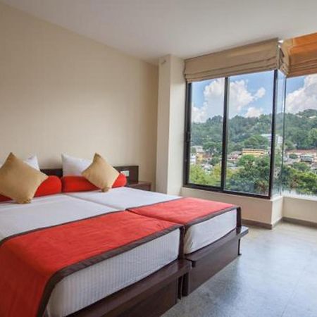 Oak Ray City Hotel Kandy Ngoại thất bức ảnh