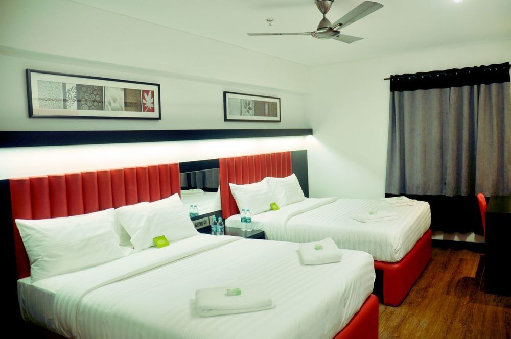 Oak Ray City Hotel Kandy Ngoại thất bức ảnh