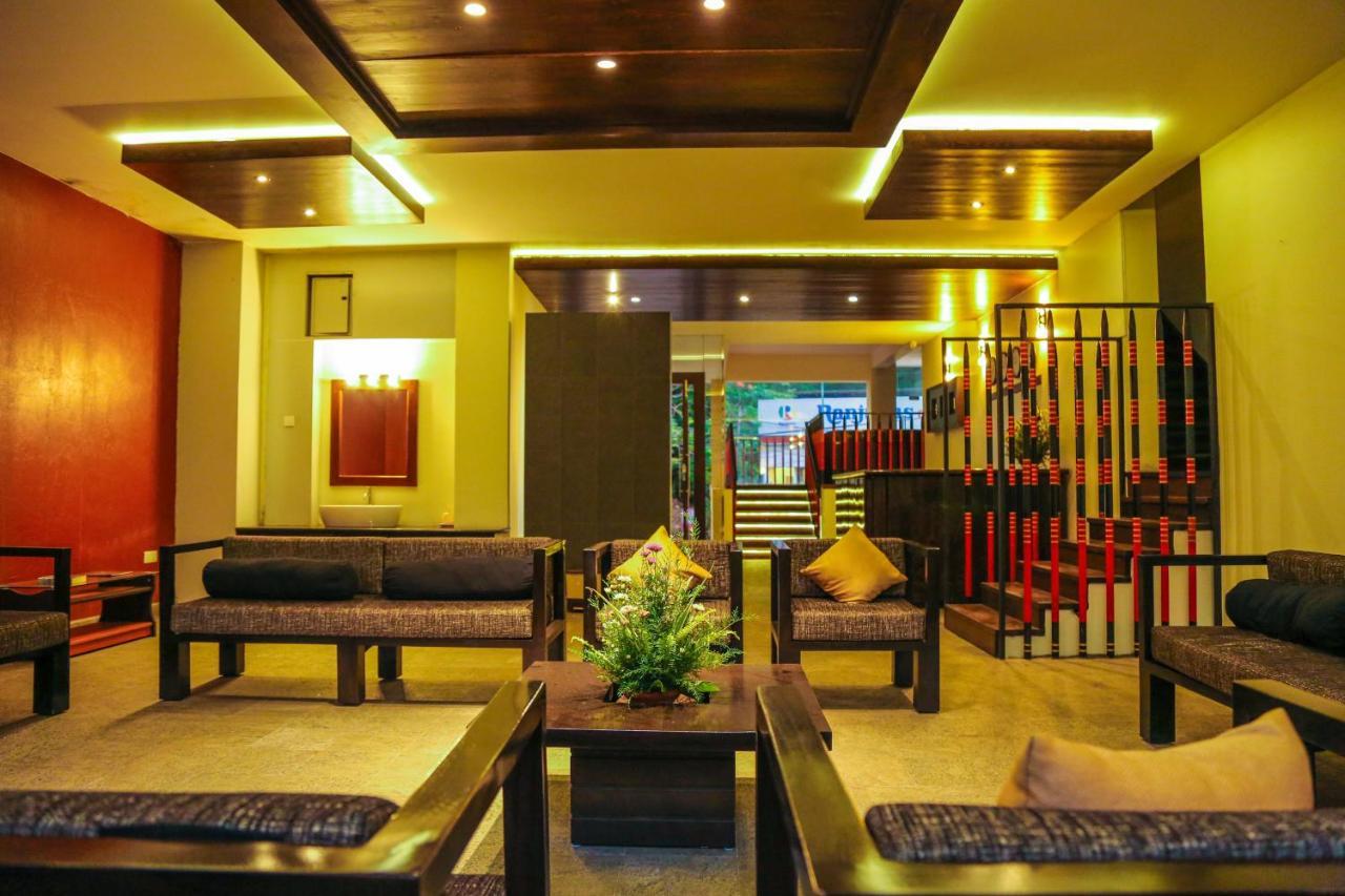 Oak Ray City Hotel Kandy Ngoại thất bức ảnh