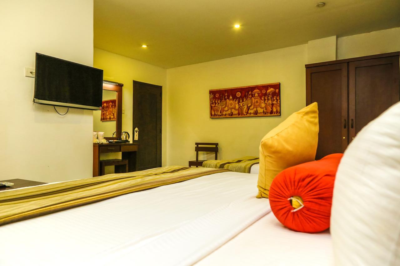 Oak Ray City Hotel Kandy Ngoại thất bức ảnh