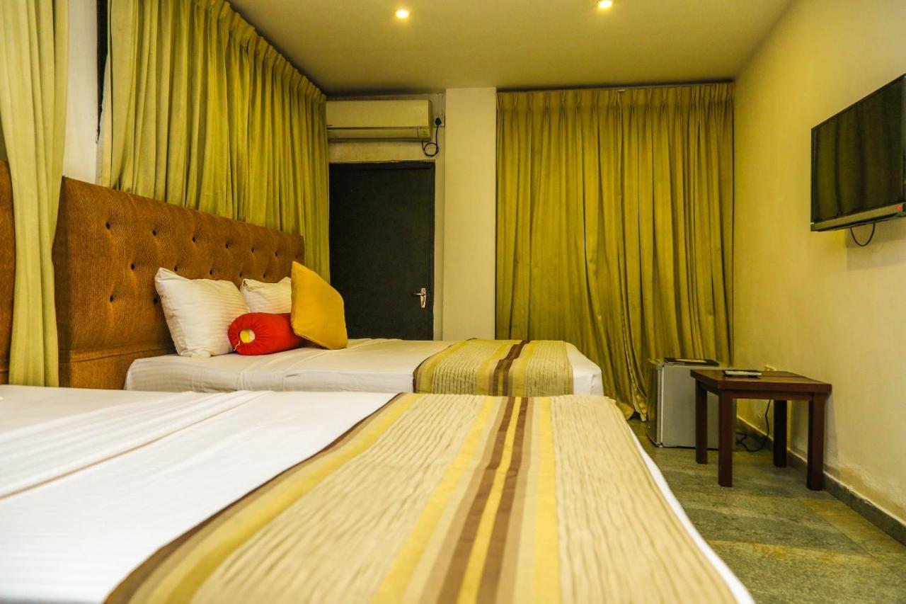 Oak Ray City Hotel Kandy Ngoại thất bức ảnh